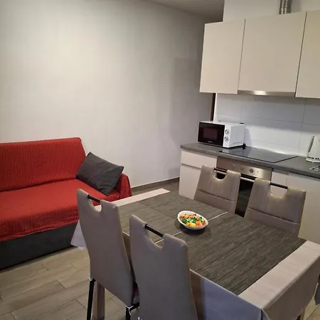 Neva With Free Private Parking Space Apartment Split